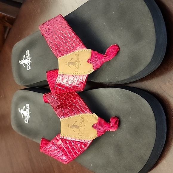 Corky’s Beach Ball Flip Flops in Red  Size 11  Great condition! - Picture 1 of 6